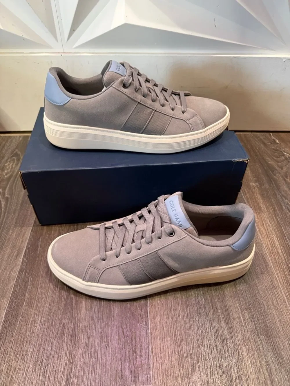 Cole Haan Men’s Crosscourt Premier sneaker in sea stone suede/faded denim 10.5